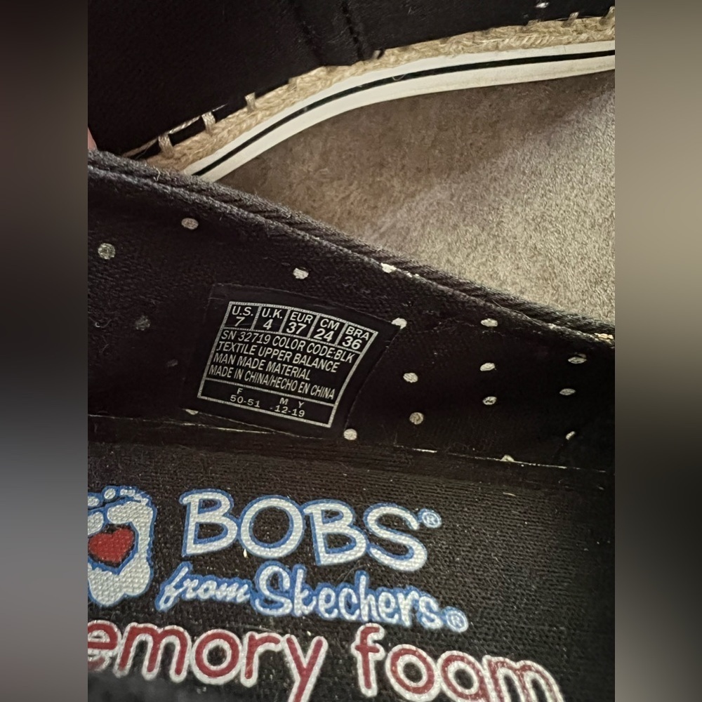 BOBS from Skechers - Picture 4 of 5